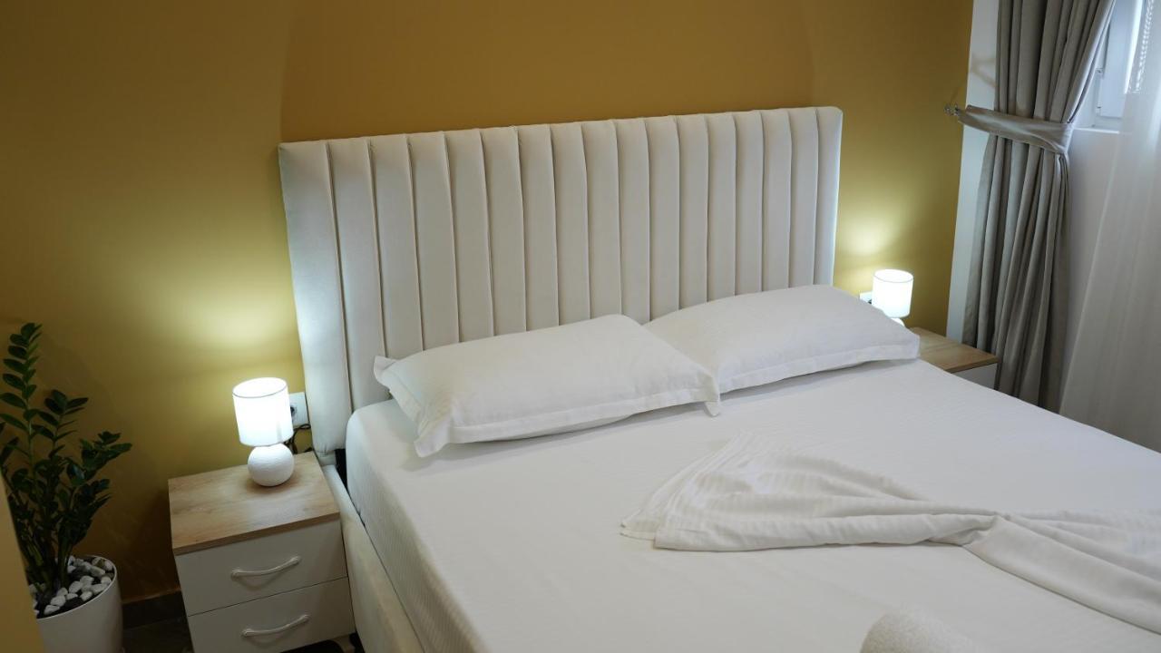 Hotel Luris Golem  Dış mekan fotoğraf