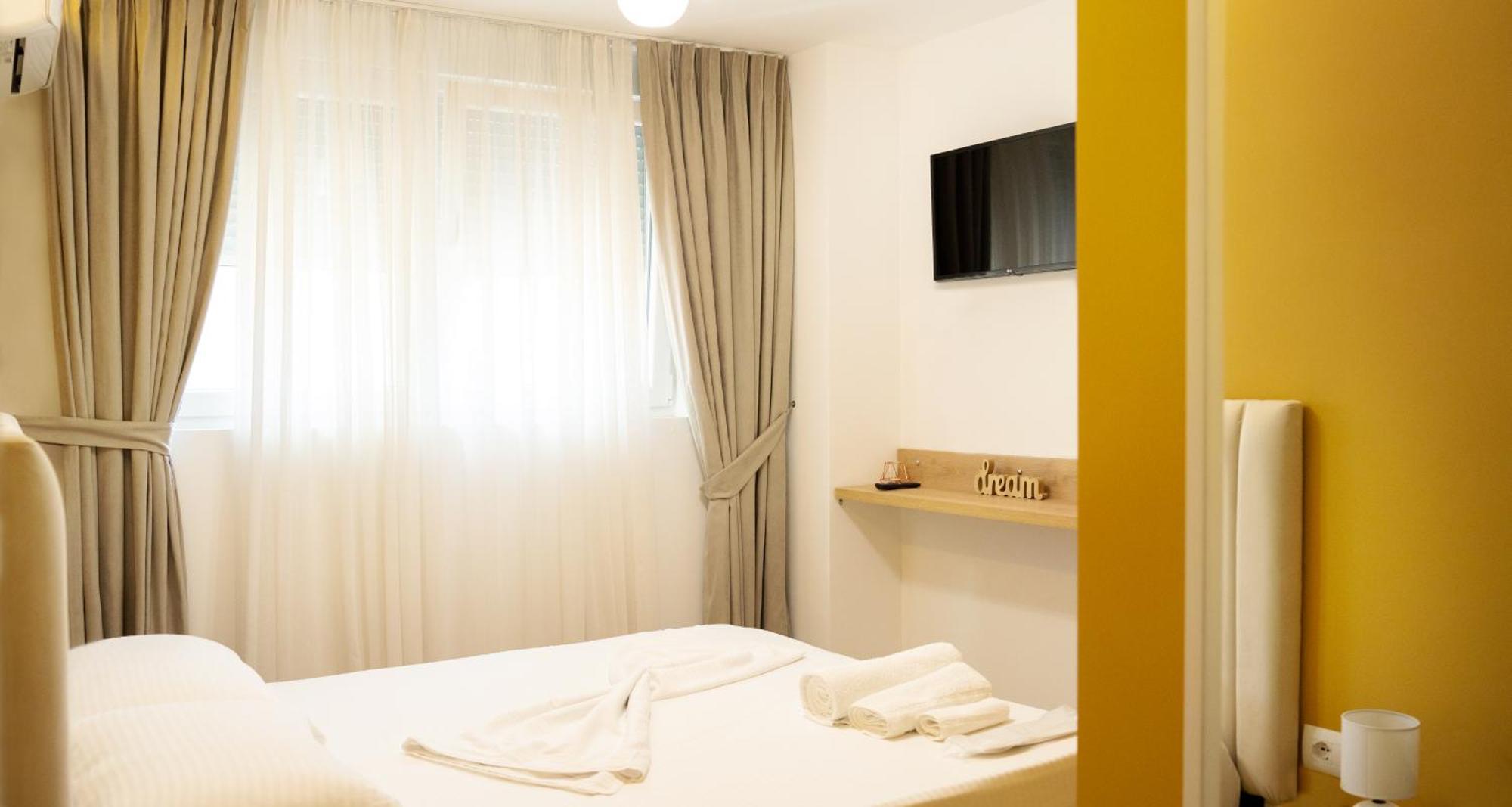 Hotel Luris Golem  Dış mekan fotoğraf