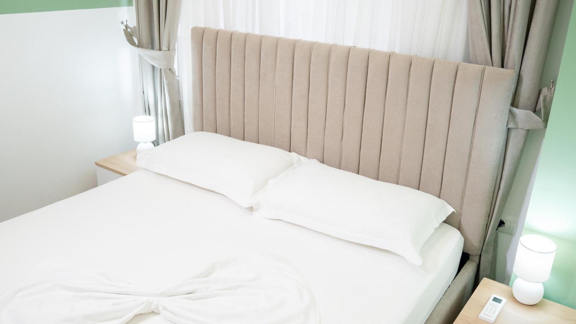 Hotel Luris Golem  Dış mekan fotoğraf